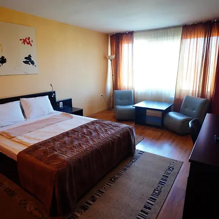 Family Art-Hotel Zora Vratsa Exterior photo