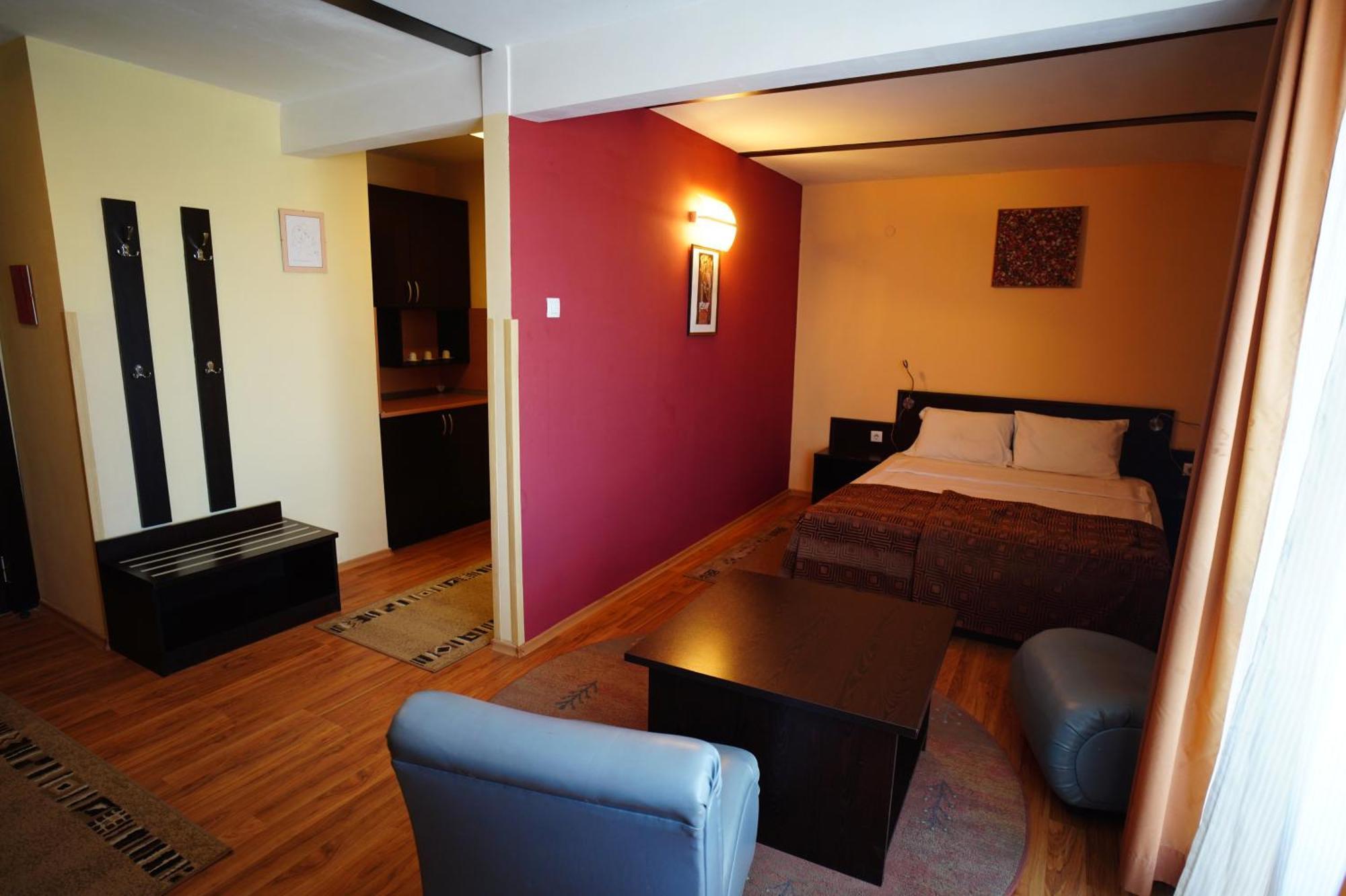 Family Art-hotel Zora Hotel
