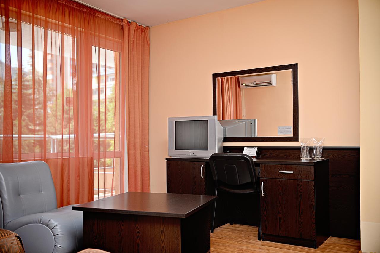 Family Art-hotel Zora Hotel