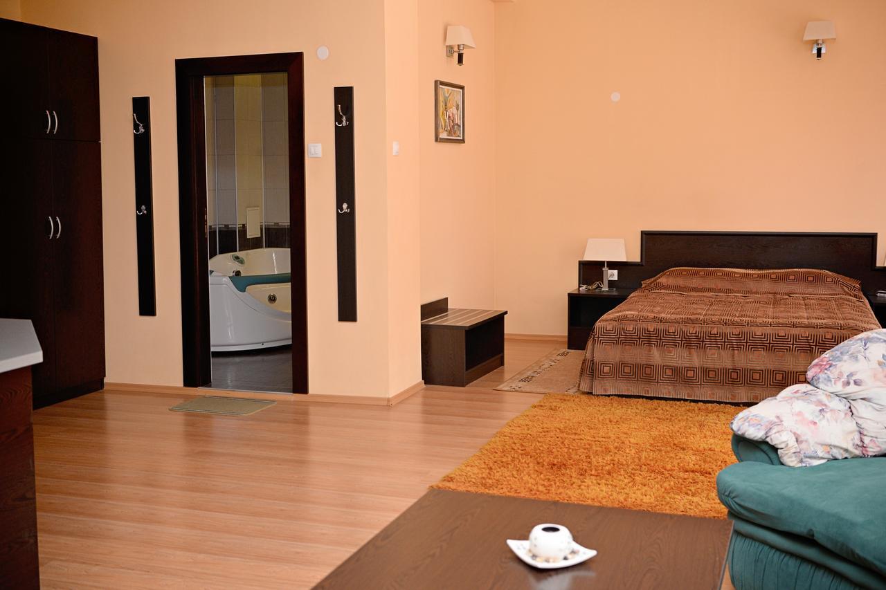 Family Art-hotel Zora Hotel