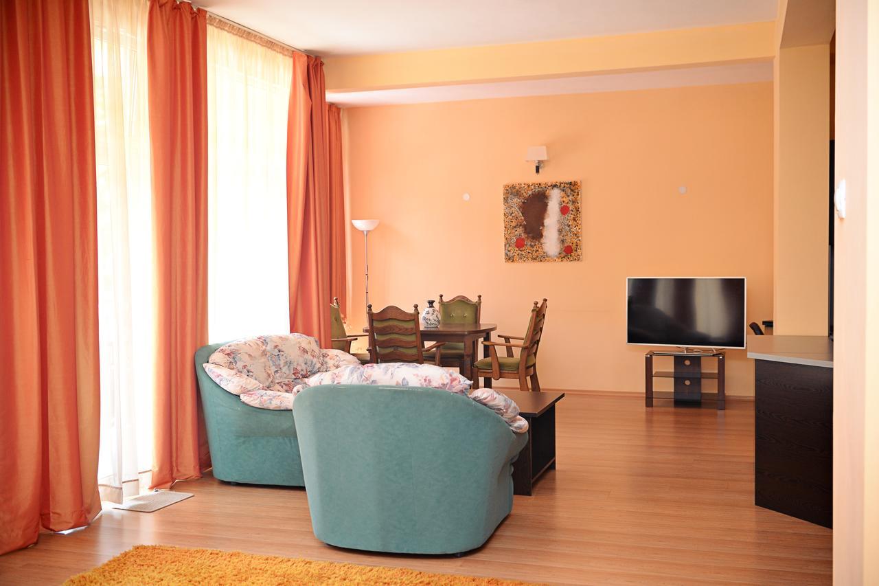 Family Art-hotel Zora Hotel